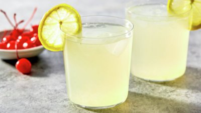 Skip the lemonade: Create your personal low-sugar drinks to cool off 5