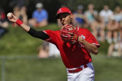 Angels’ Andrelton Simmons suggests development but return from damage stays doubtful 10