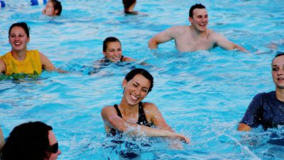 Yasmin Karachiwala Shares Some Aqua Aerobics Exercises: Here's 10