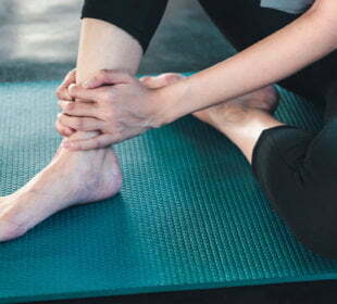 What can motive lower lower back and leg ache? 9