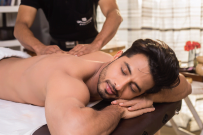 I Tried Cupping During a Massage and It Was Weirdly Relaxing 5