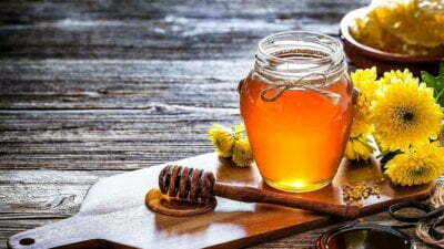 I Washed My Face With Manuka Honey for a Week—Here’s What Happened 10