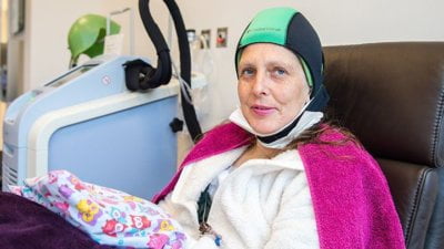 Cooling cap maintains most cancers sufferers from losing their hair 4