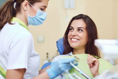7 important questions to ask your dental implant dentist 1
