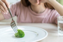 How to Stick to a Diet Without Crashing in 2023 3