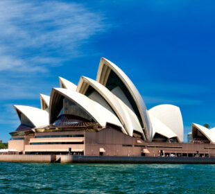 Sydney Opera House - The World-Famous Architecture 2