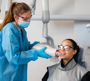 Average Salary of Dental Assistant 2