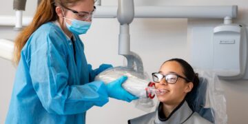 Average Salary of Dental Assistant 11